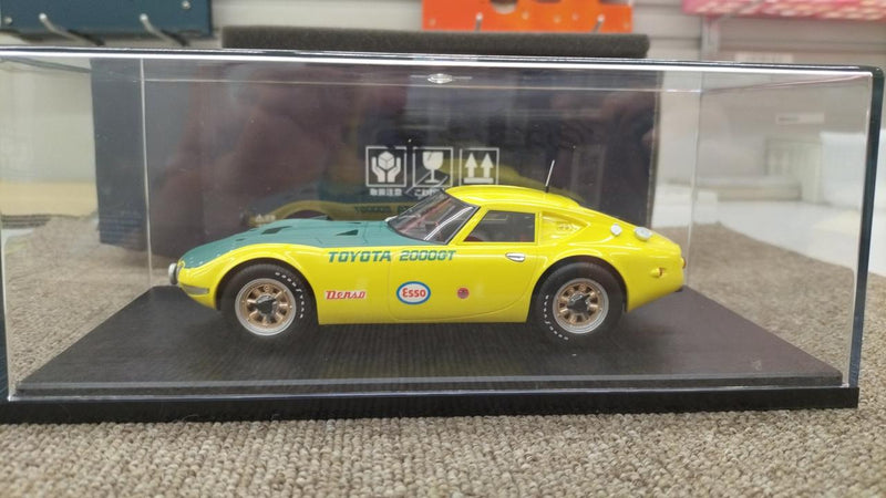 Laden Sie das Bild in Galerie -Viewer, HI-STORY TOYOTA 2000GT Speed Trial Car Scale Model– Used