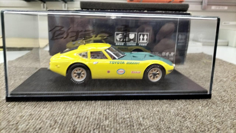 Laden Sie das Bild in Galerie -Viewer, HI-STORY TOYOTA 2000GT Speed Trial Car Scale Model– Used