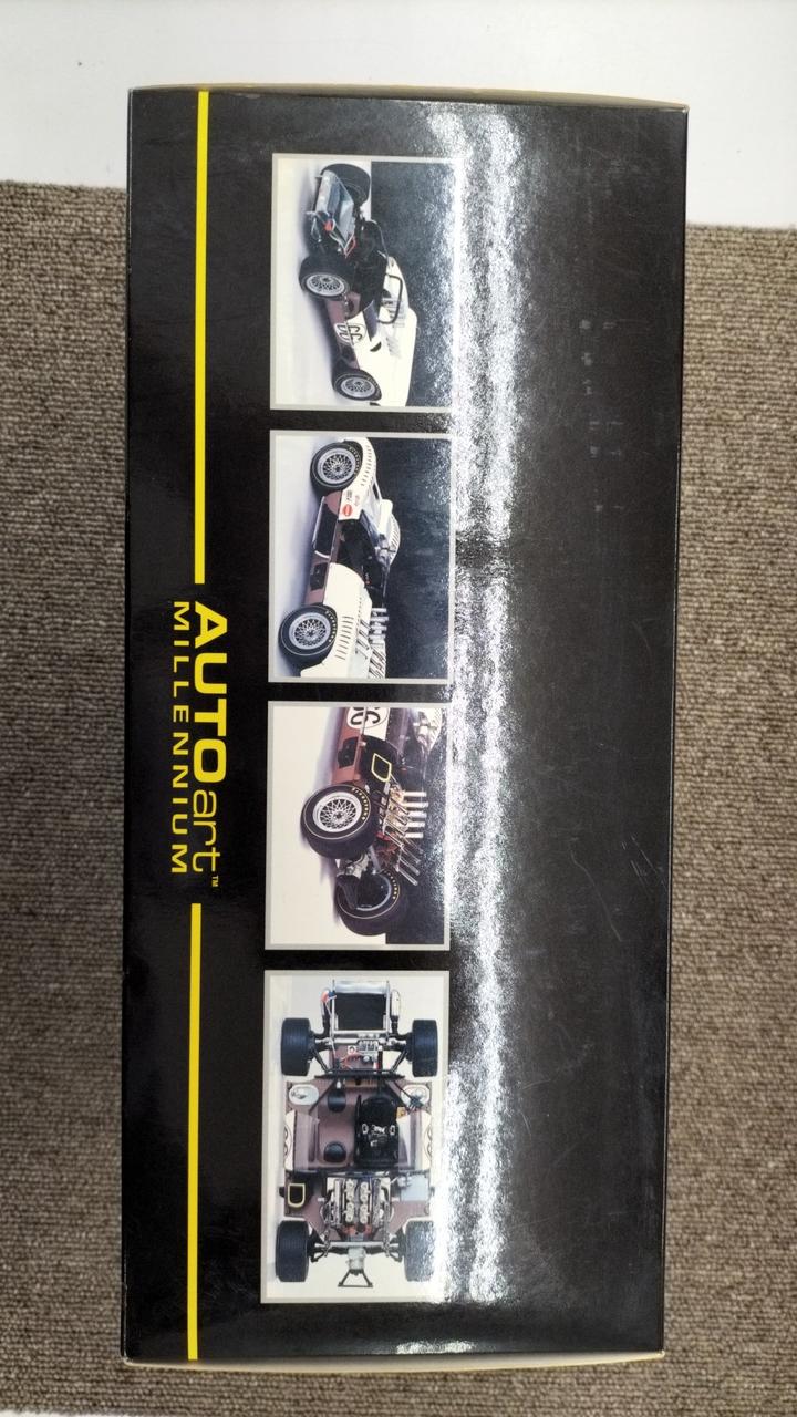 Load image into Gallery viewer, AUTO ART CHAPARRAL 2 1/18 Scale Model Car– Used