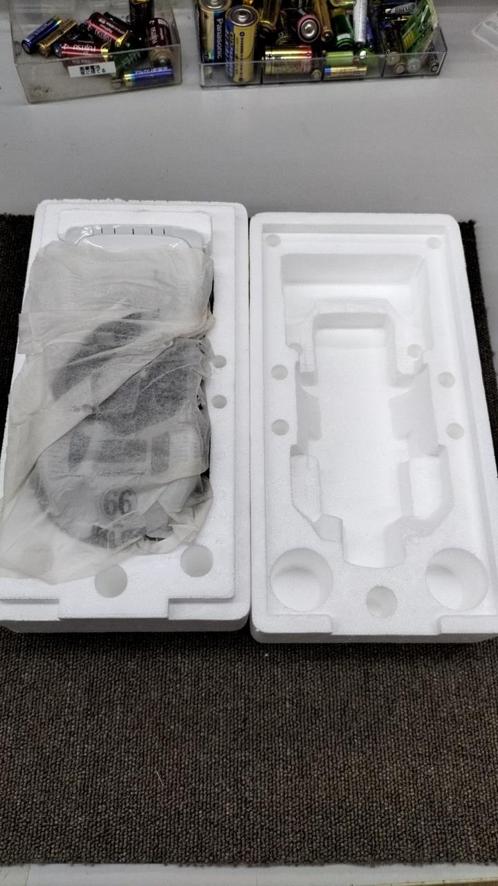 Load image into Gallery viewer, AUTO ART CHAPARRAL 2 1/18 Scale Model Car– Used
