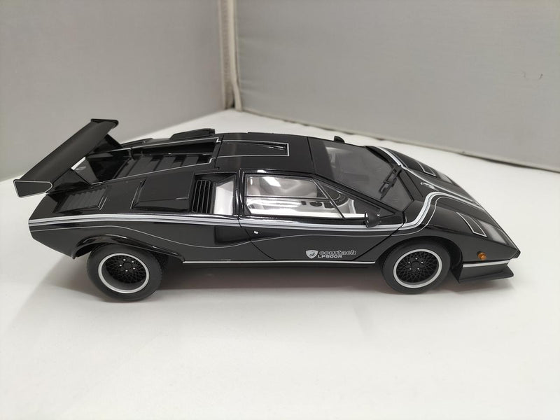 Load image into Gallery viewer, KYOSHO LAMBORGHINI COUNTACH LP500R Black 1/18 Scale Car– Used