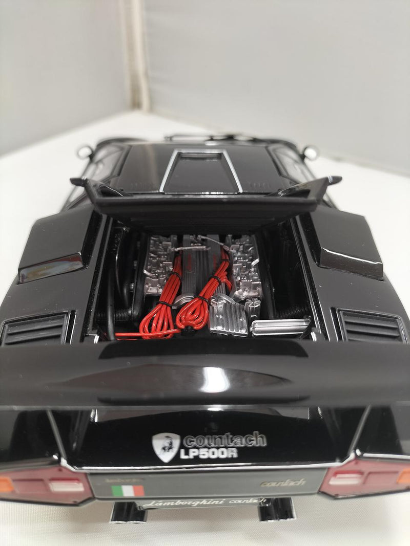 Load image into Gallery viewer, KYOSHO LAMBORGHINI COUNTACH LP500R Black 1/18 Scale Car– Used
