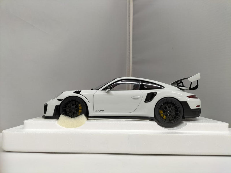 Load image into Gallery viewer, AUTOart Porsche 911 GT2 RS 1/18 Scale Car– Used