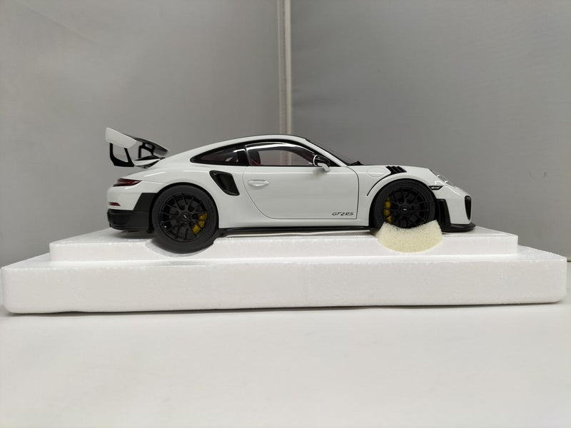 Load image into Gallery viewer, AUTOart Porsche 911 GT2 RS 1/18 Scale Car– Used