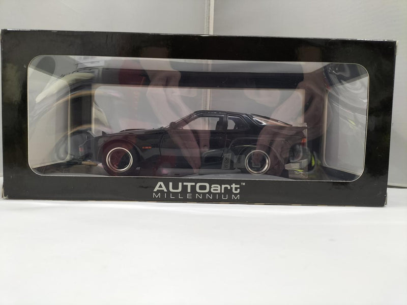 Load image into Gallery viewer, AUTOart Porsche 924 Carrera GT 1980 1/18 Scale Car– Used