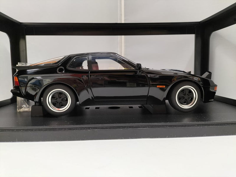 Load image into Gallery viewer, AUTOart Porsche 924 Carrera GT 1980 1/18 Scale Car– Used