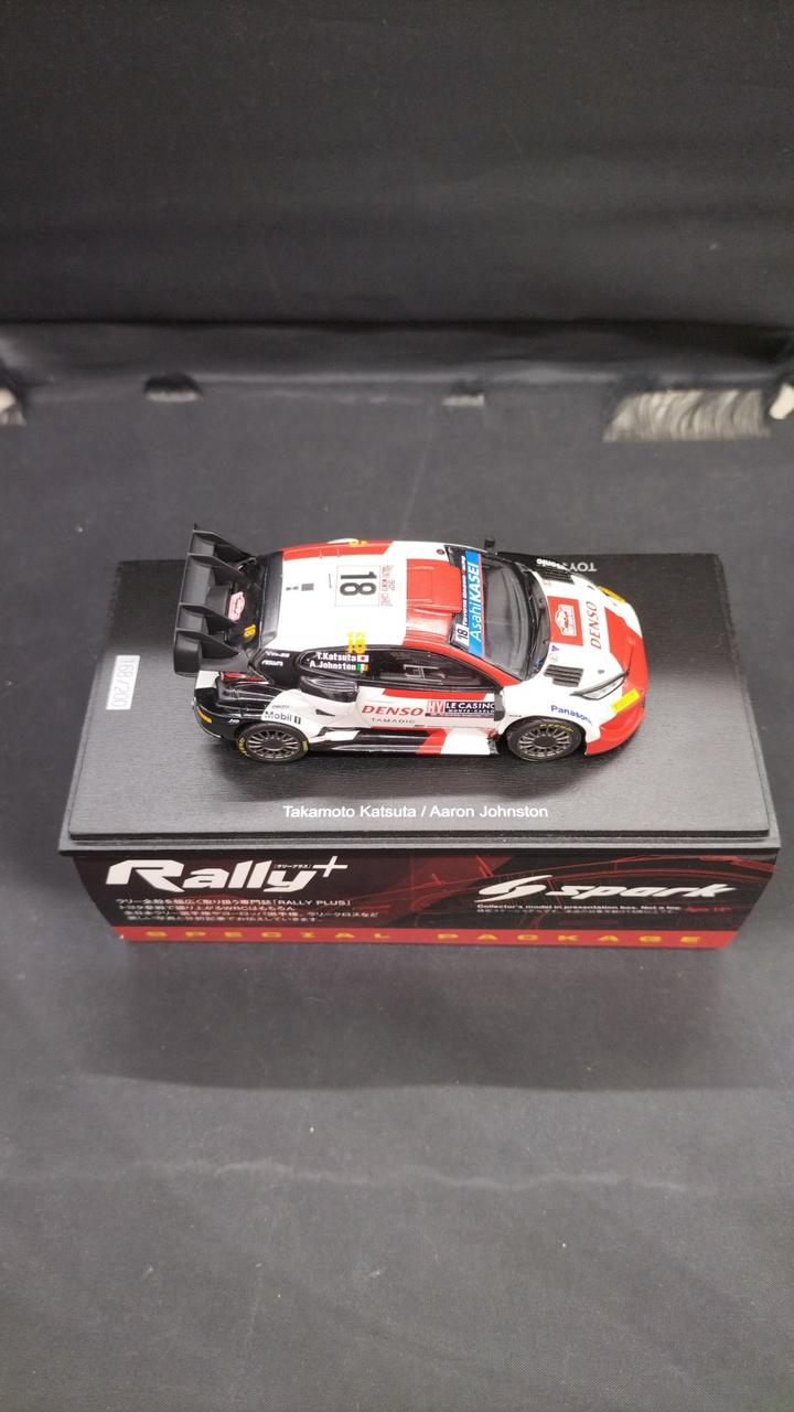 Laden Sie das Bild in Galerie -Viewer, SPARK Monte Carlo Rally 2022 Toyota GR Yaris 1/43 Scale Car– Used