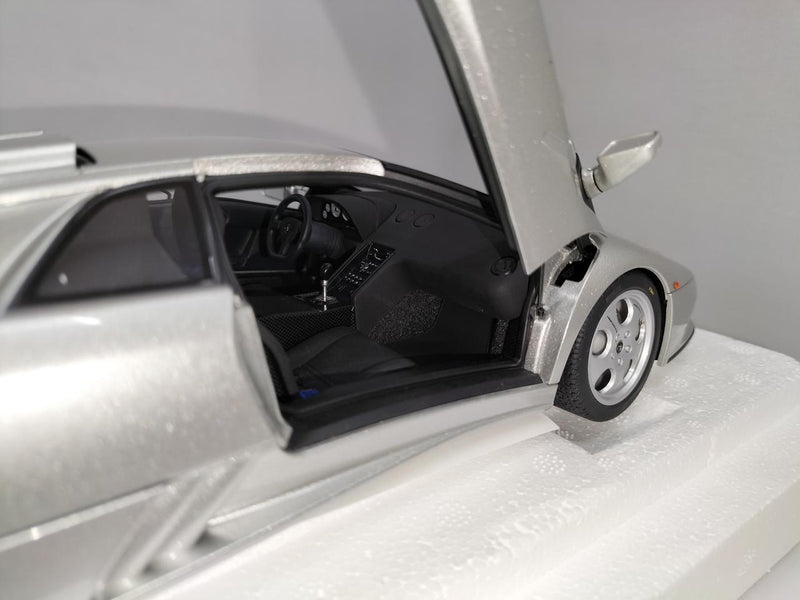 Load image into Gallery viewer, AUTOart LAMBORGHINI DIABLO SE30 JOTA 1/18 Scale Car– Used