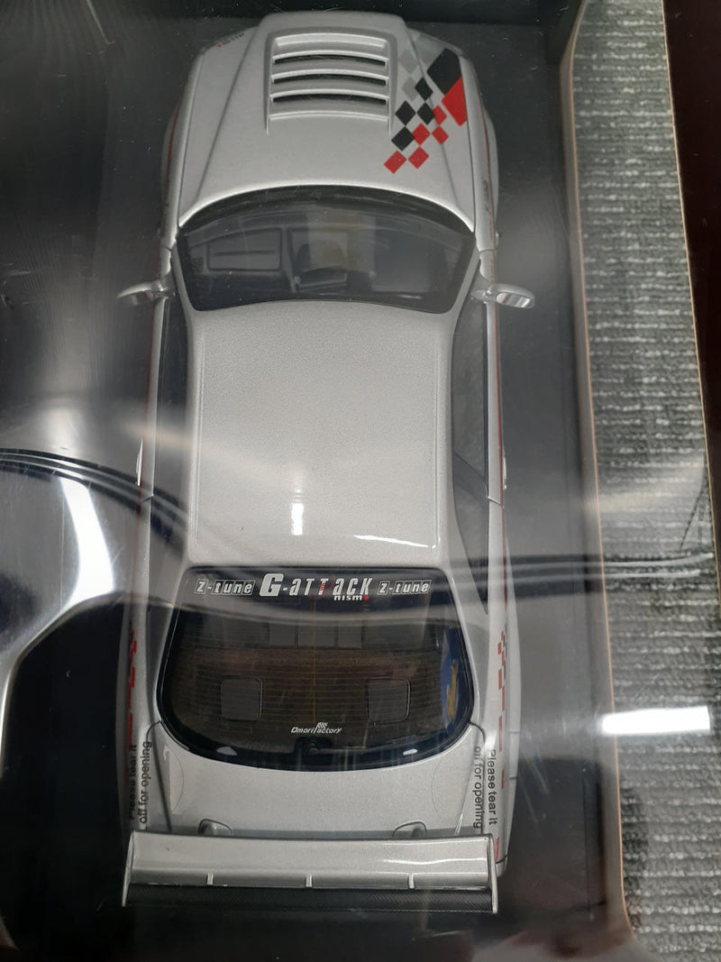 Load image into Gallery viewer, AUTOART NISSAN SKYLINE R34 1/18 Scale Model Car– Used