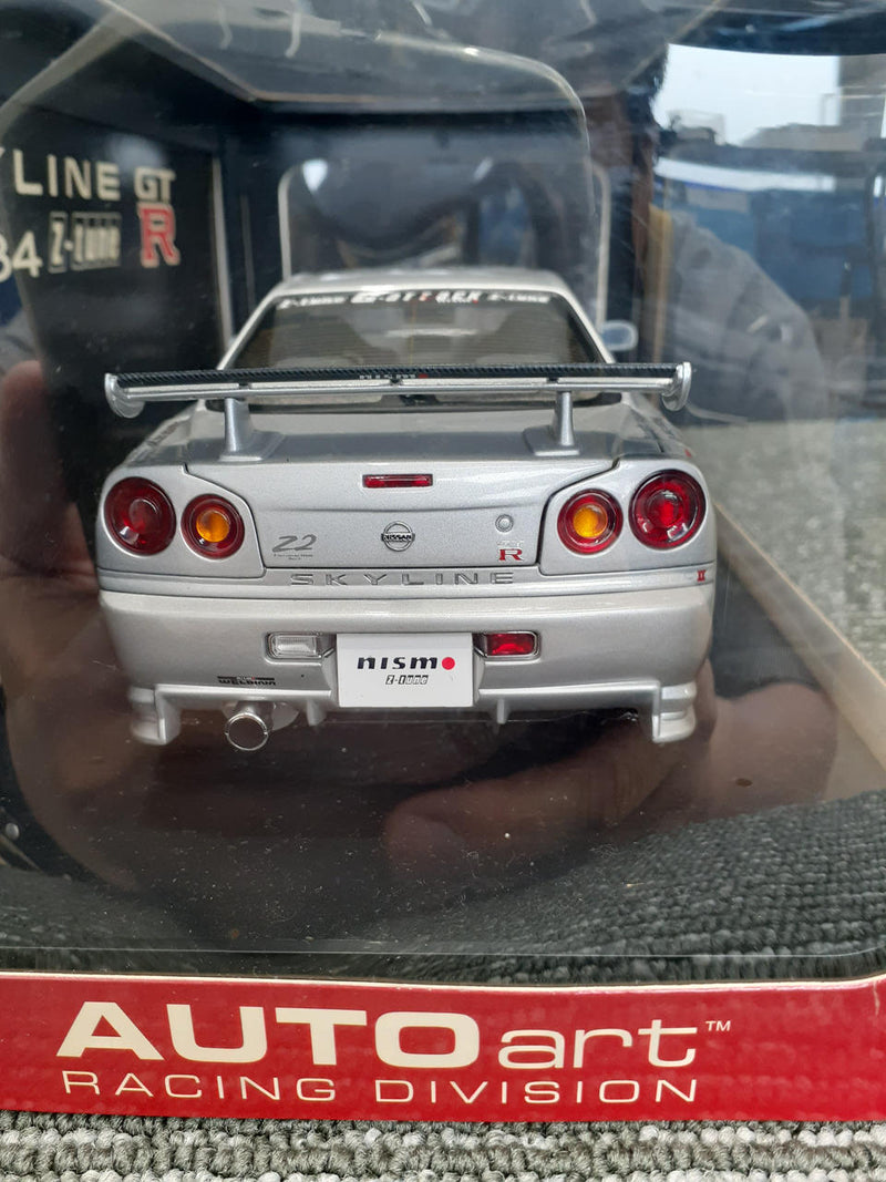 Load image into Gallery viewer, AUTOART NISSAN SKYLINE R34 1/18 Scale Model Car– Used
