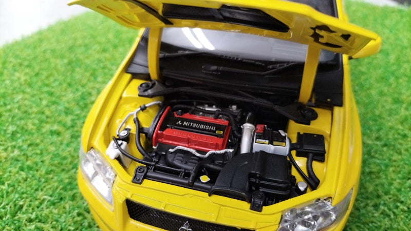Load image into Gallery viewer, AUTOart MITSUBISHI LANCER 1/18 Scale Model Car– Used