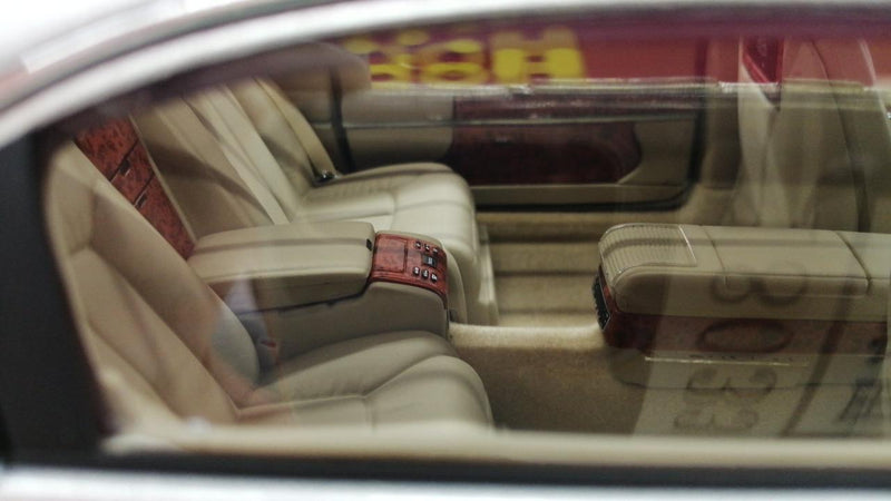 Load image into Gallery viewer, AUTOart Maybach 62 LWB 1/18 Scale Model Car– Used
