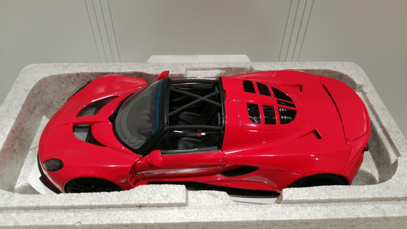 Load image into Gallery viewer, AUTOART Hennessey Venom GT 1/18 Scale Model Car– Used