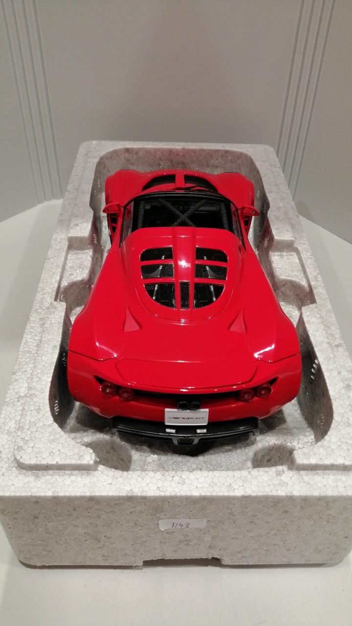 Load image into Gallery viewer, AUTOART Hennessey Venom GT 1/18 Scale Model Car– Used