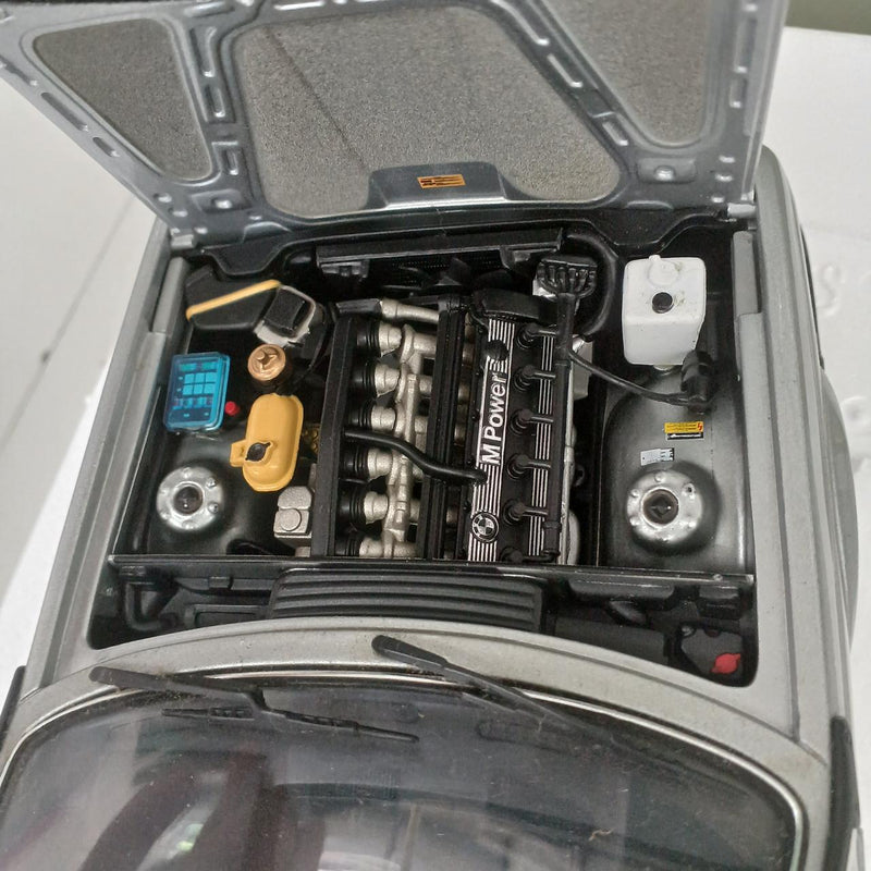 Load image into Gallery viewer, AUTOart 1/18 BMW M 635 CSI Scale Model Car– Used
