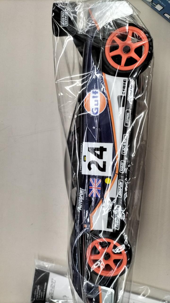 Laden Sie das Bild in Galerie -Viewer, KYOSHO EP FAZER 4WD 1/10 Scale RC Car - Used