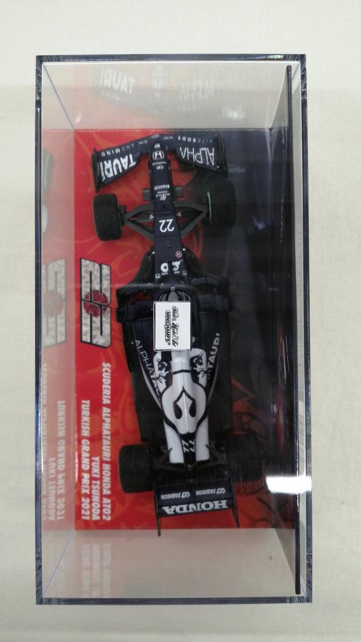 Chargez l'image dans la visionneuse de la galerie, MINICHAMPS SCUDERIA ALPHATAURI HONDA AT02 1/43 Scale Model Car– Used