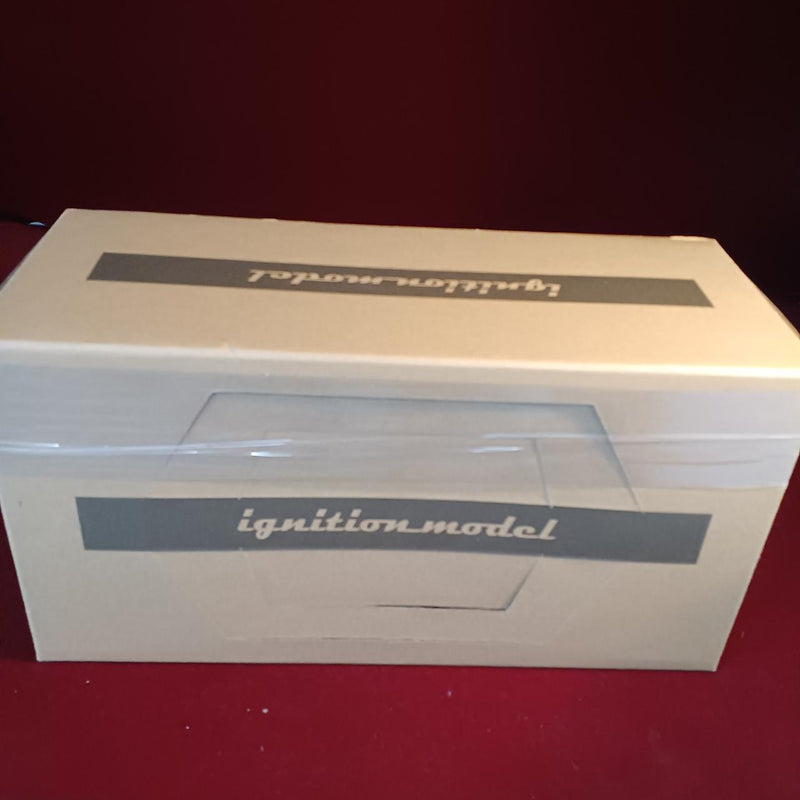 Laden Sie das Bild in Galerie -Viewer, IGNITION MODEL 1/18 NISMO 400R GT-R (R33) Diecast Model Car