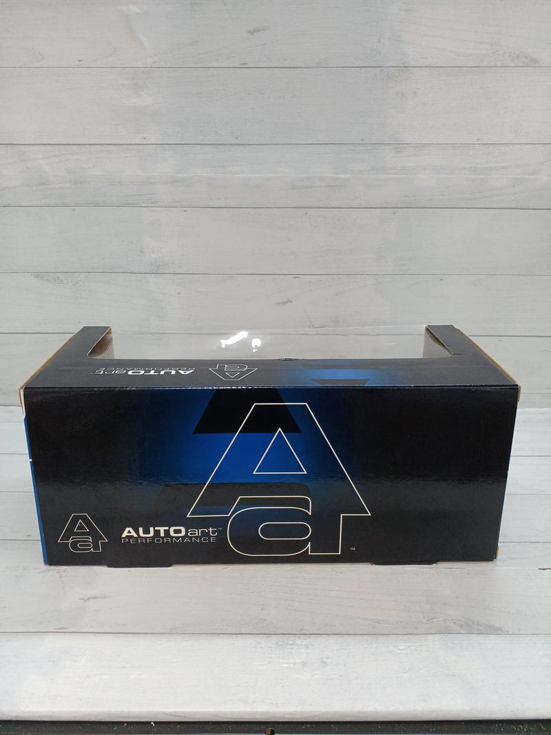 Load image into Gallery viewer, AUTOART NISSAN SKYLINE R34 GTR V-SPEC 1/18 Scale Model Car– Used