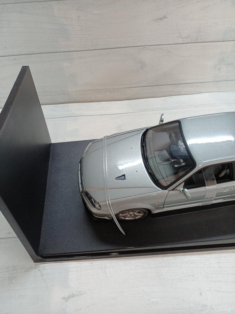 Load image into Gallery viewer, AUTOART NISSAN SKYLINE R34 GTR V-SPEC 1/18 Scale Model Car– Used