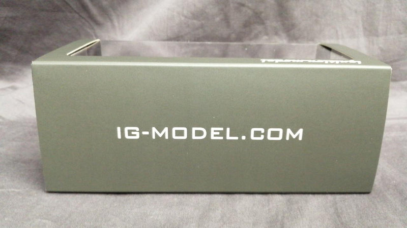 Laden Sie das Bild in Galerie -Viewer, Ignition Model NISSAN LAUREL 2000GT 1/43 Scale Model Car– Used