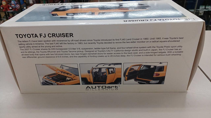 Load image into Gallery viewer, AUTOart TOYOTA FJ CRUISER 1/18 Scale Model Car– Used