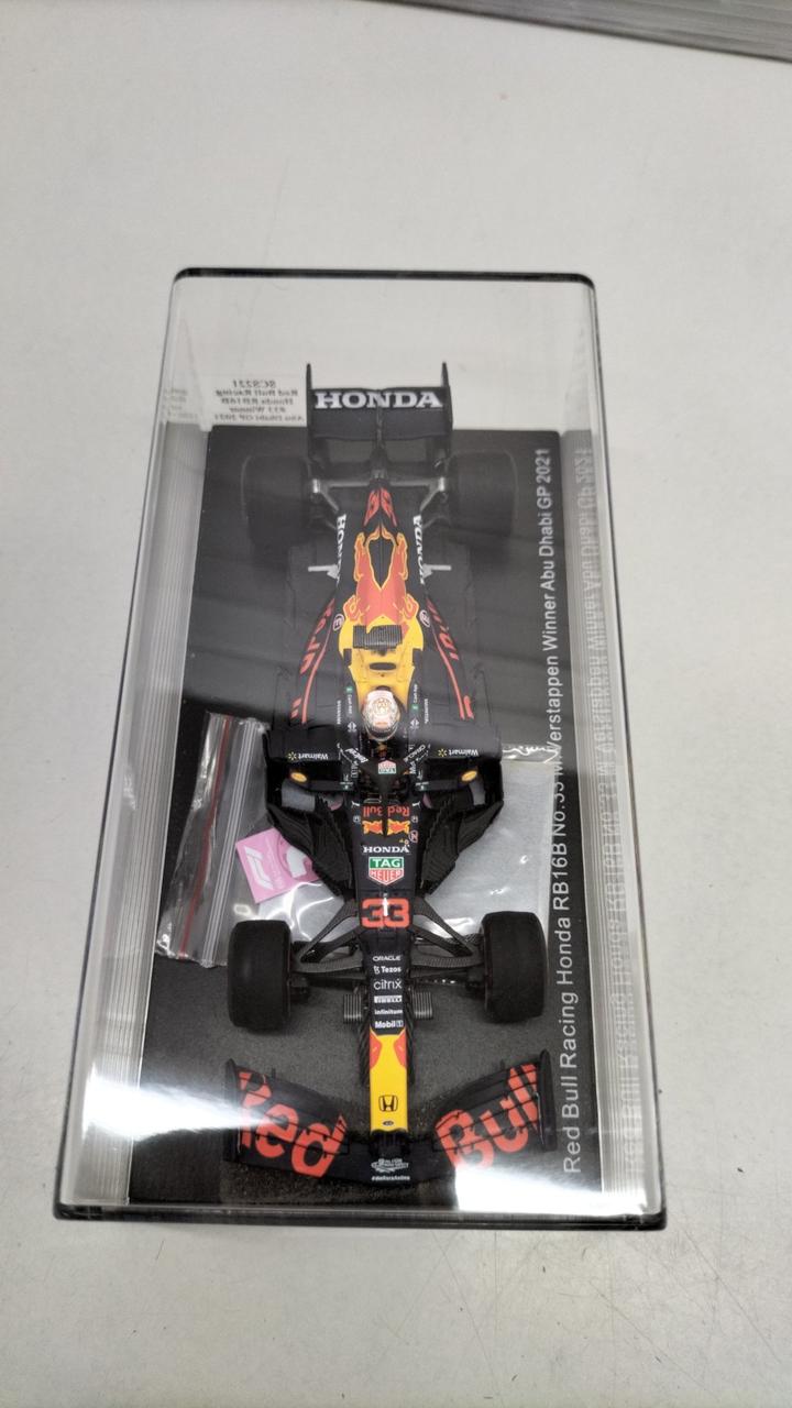 Cargue la imagen en el visor de la galería, HONDA Red Bull Racing Honda RB16B #33 1/43 Scale Diecast Car– Used