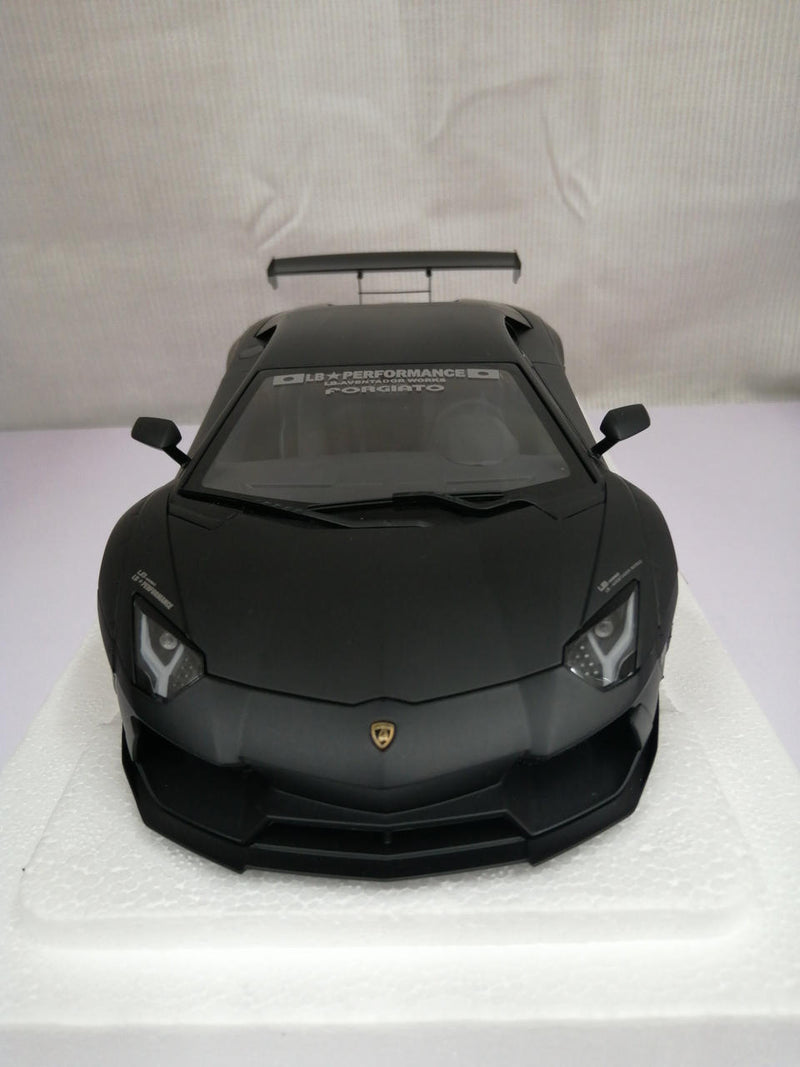 Laden Sie das Bild in Galerie -Viewer, AUTOart 1/18 Liberty Walk LB-Works Lamborghini Aventador