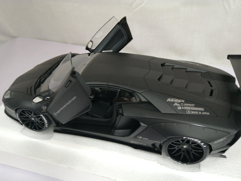 Laden Sie das Bild in Galerie -Viewer, AUTOart 1/18 Liberty Walk LB-Works Lamborghini Aventador