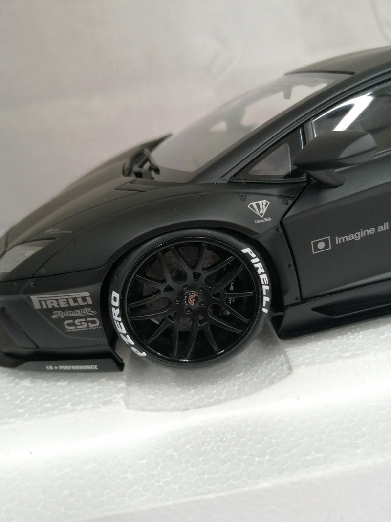 Laden Sie das Bild in Galerie -Viewer, AUTOart 1/18 Liberty Walk LB-Works Lamborghini Aventador