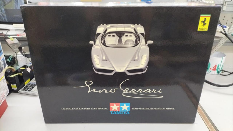 Laden Sie das Bild in Galerie -Viewer, TAMIYA 1/12 Enzo Ferrari Collector's Club Special Scale
