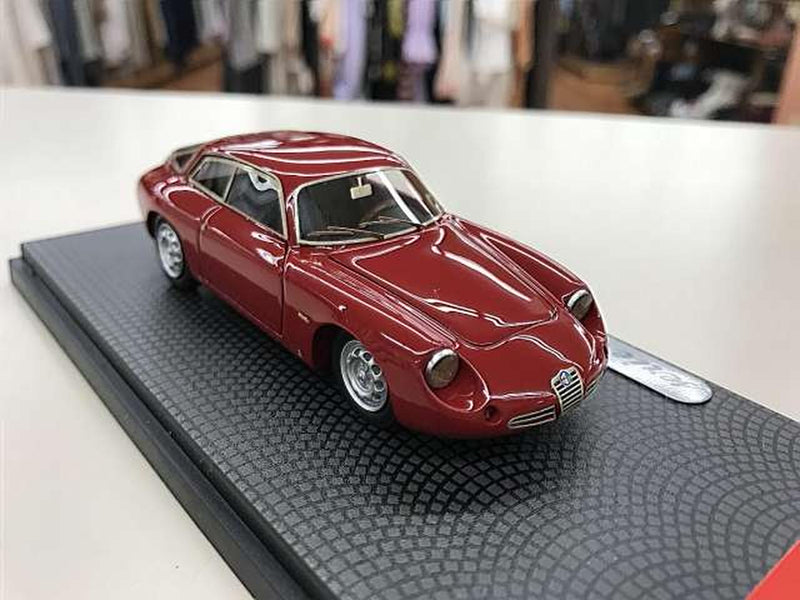 Laden Sie das Bild in Galerie -Viewer, BBR Alfa Romeo SZ Coda Tronca 1/43 Diecast Car (Limited 500 pcs)– Used