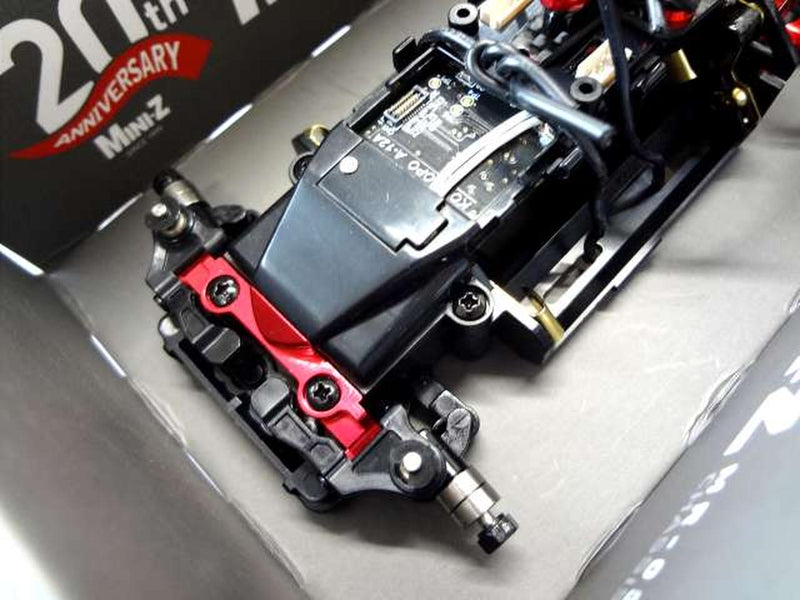 Laden Sie das Bild in Galerie -Viewer, KYOSHO 32795 Mini-Z Racer MR-03EVO Chassis Set W-MML 8500KV - Used