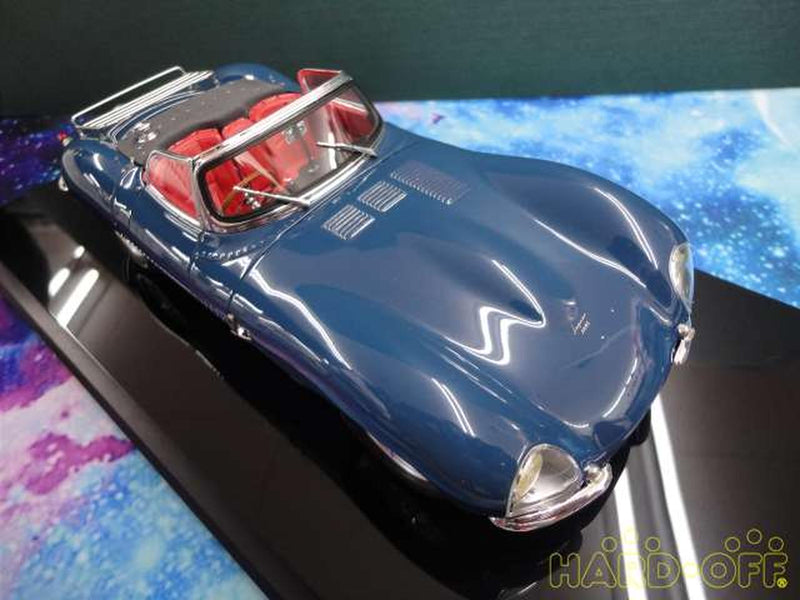 Load image into Gallery viewer, AMALGAM 1/18 Jaguar XKSS Scale Model Car– Used