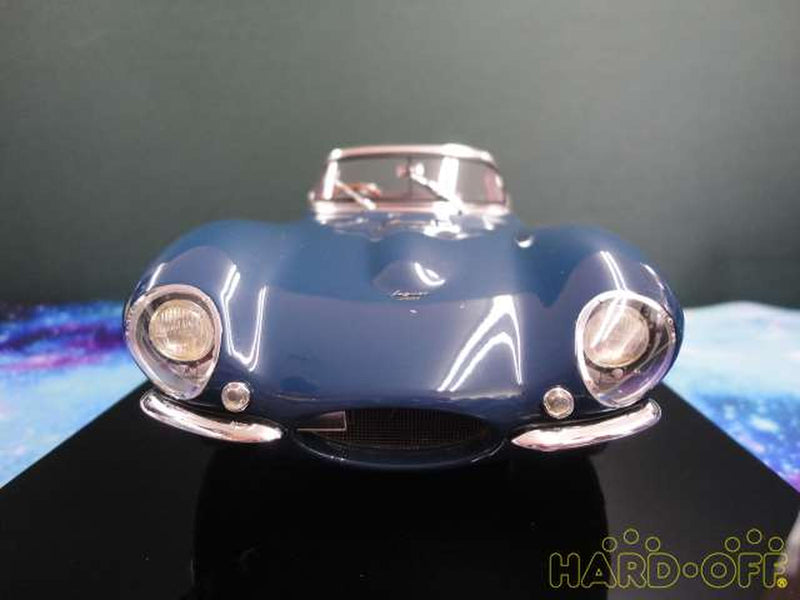 Load image into Gallery viewer, AMALGAM 1/18 Jaguar XKSS Scale Model Car– Used