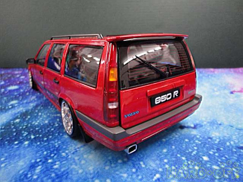 Carica immagine in Galleria Viewer, AUTOart 1/18 Scale Volvo 850R Estate– Used