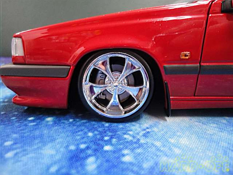 Carica immagine in Galleria Viewer, AUTOart 1/18 Scale Volvo 850R Estate– Used