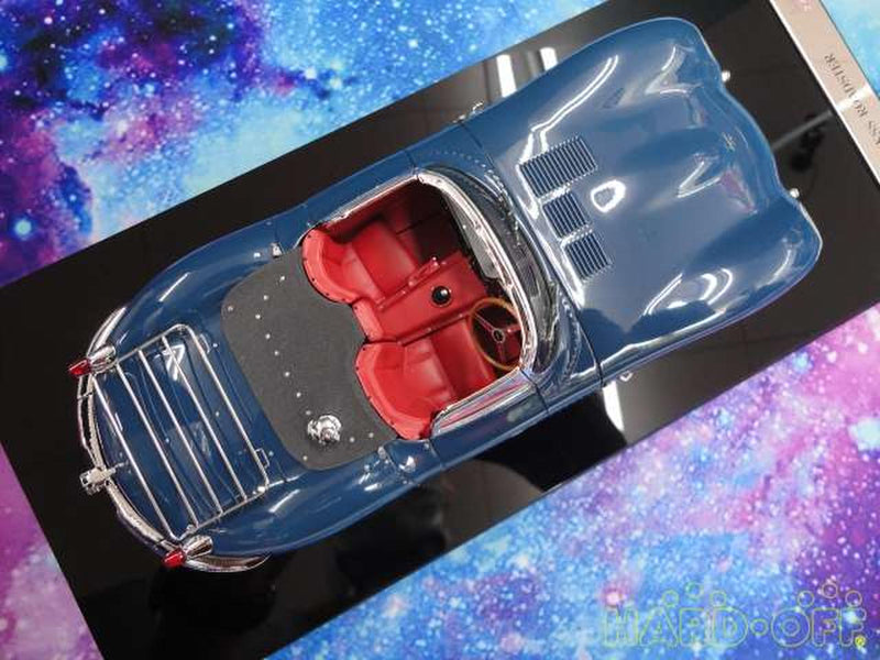 Load image into Gallery viewer, AMALGAM 1/18 Jaguar XKSS Scale Model Car– Used