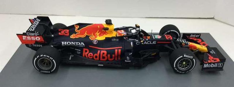 Laden Sie das Bild in Galerie -Viewer, SPARK 18S601 Red Bull Honda RB16B #33 Dutch GP Winner 1/18 Scale Car– Used