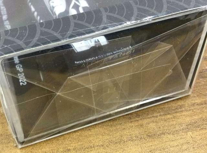 Laden Sie das Bild in Galerie -Viewer, SPARK Scuderia AlphaTauri AT03 1/43 Scale Car– Used