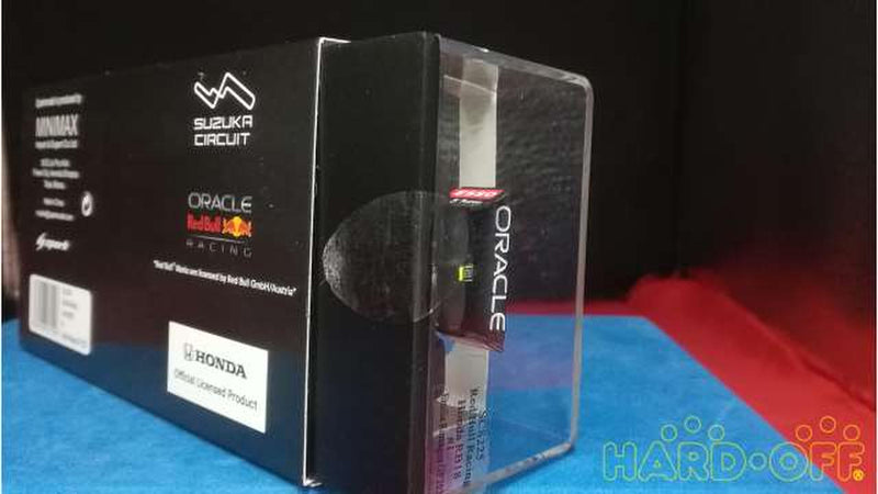 Laden Sie das Bild in Galerie -Viewer, SPARK SCS225 ORACLE RED BULL RACING RB18 VERSTAPPEN 1/43 Scale– Used