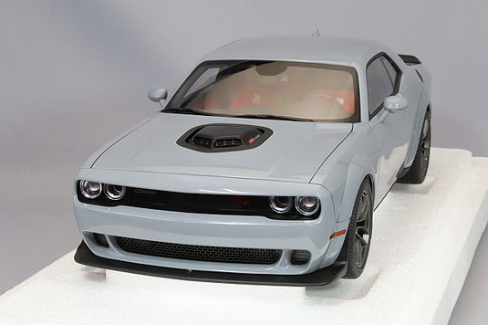 AUTOart 1/18 Dodge Challenger R/T Scat Pack Widebody 2022 Smoke Show (Gray)