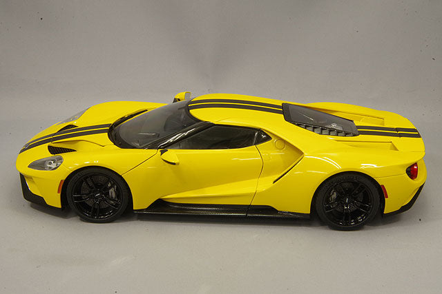Cargue la imagen en el visor de la galería, AUTOart 1/18 Ford GT 2017 Yellow / Black Stripe