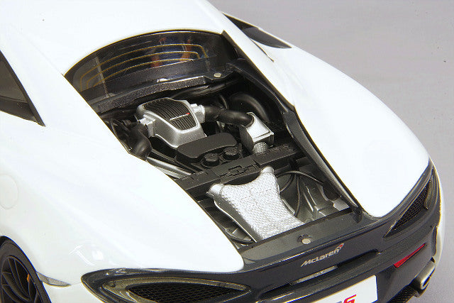 Cargue la imagen en el visor de la galería, AUTOart 1/18 McLaren 570S White