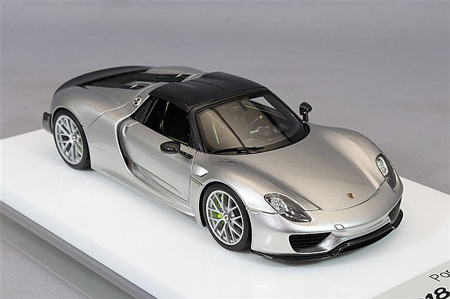 Cargue la imagen en el visor de la galería, EIDOLON 1/43 Porsche 918 Spyder Weissach Package 2011 GT Silver