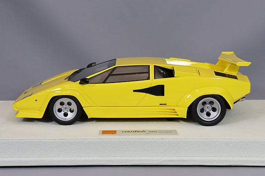 EIDOLON 1/18 Lamborghini Countach LP5000 QV 1988 Yellow / Black Interior