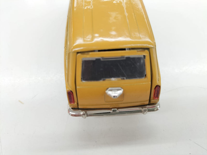 Cargue la imagen en el visor de la galería, NOVOEXPORT CCCP 1/43 LADA 2102 Scale Car– Used