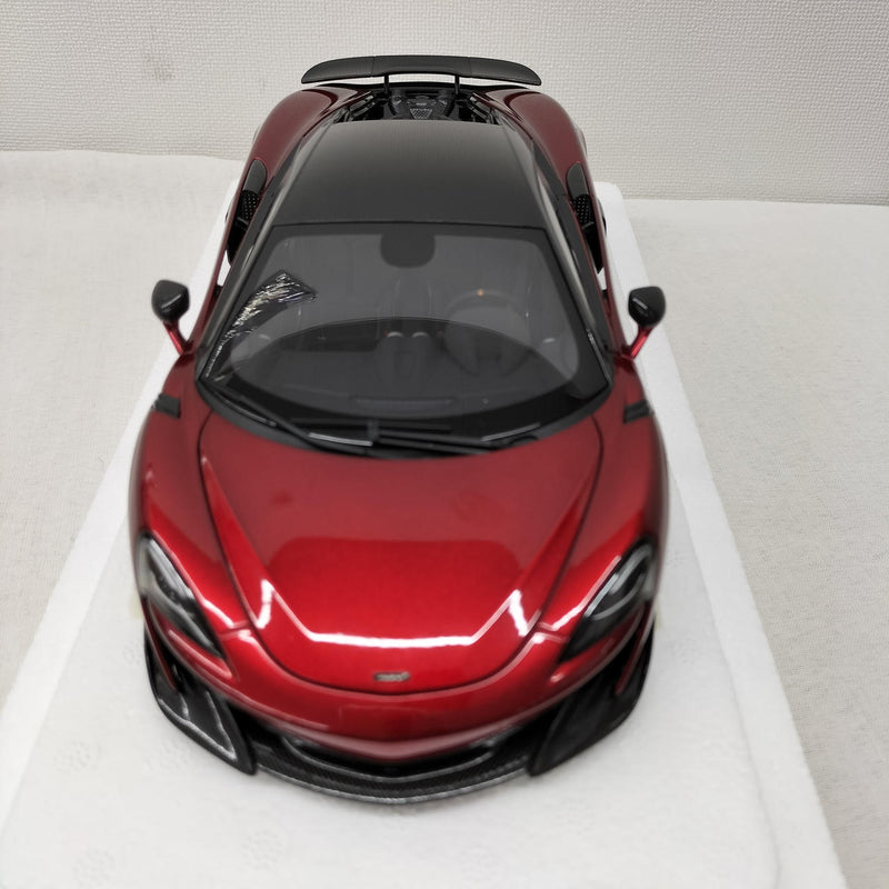 Laden Sie das Bild in Galerie -Viewer, AUTOart 1/18 McLaren 600LT (Vermillion Red) Scale Car– Used