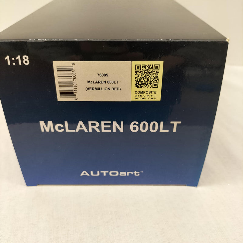 Laden Sie das Bild in Galerie -Viewer, AUTOart 1/18 McLaren 600LT (Vermillion Red) Scale Car– Used