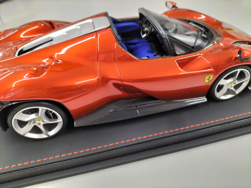 Load image into Gallery viewer, BBR FERRARI SP3 DAYTONA ROSSO MAGMA 1/18 Scale Car– Used